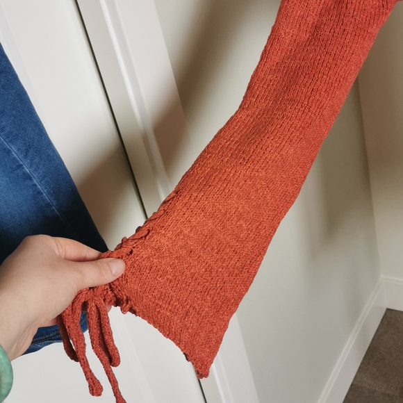 SHEIN bell-sleeve wrap dress - Picture 5 of 6